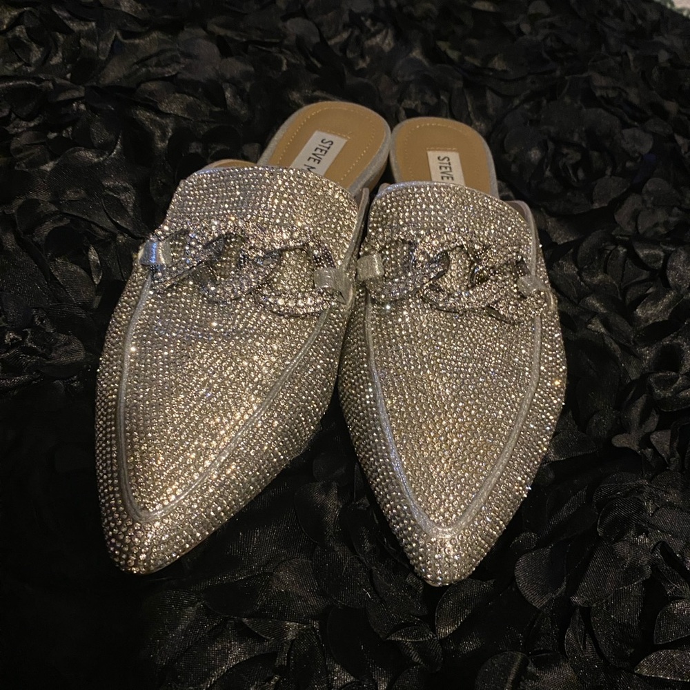 Steve Madden Silver Crystal Chain-Trim Pointed Mules